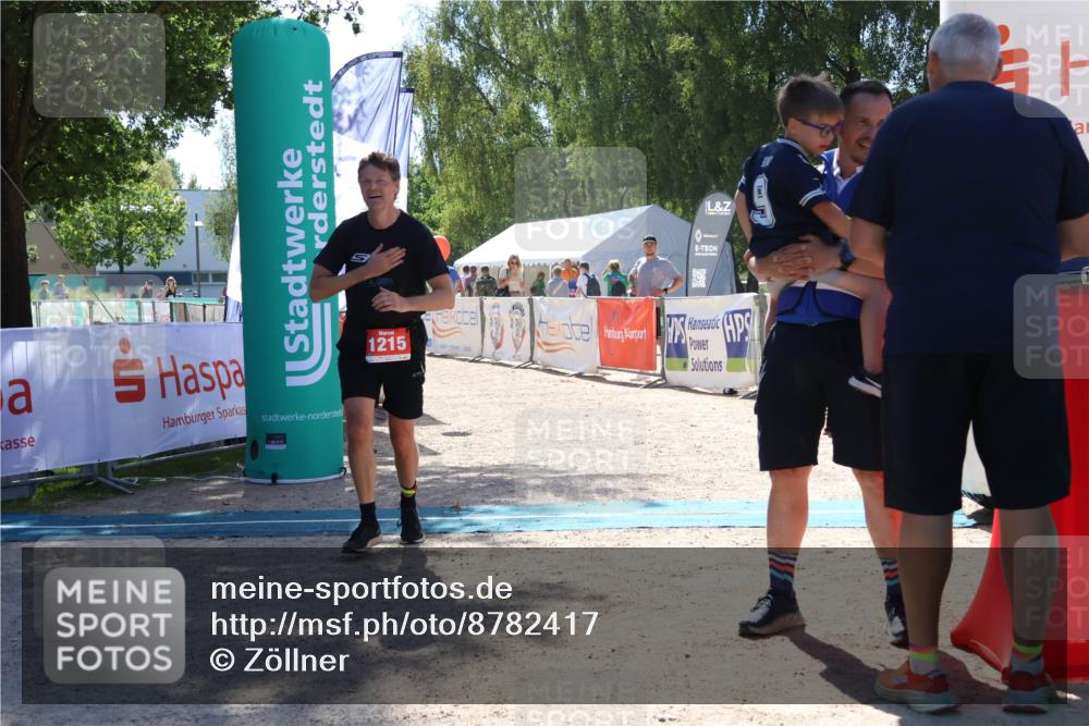 07.09.2025 - 19. Norderstedt Triathlon Zöllner http://msf.ph/oto/8782417 07.09.2025 14:16:00 Ziel 1215 meine-sportfotos.de
