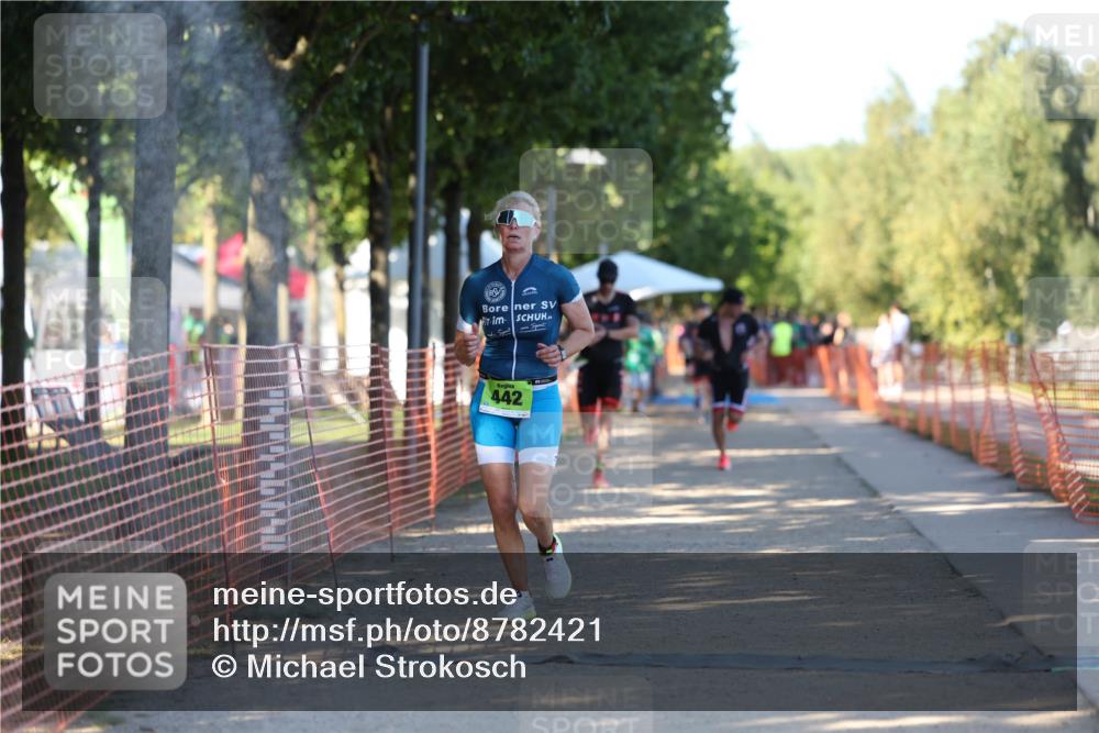07.09.2025 - 19. Norderstedt Triathlon Michael Strokosch http://msf.ph/oto/8782421 07.09.2025 16:09:53 Laufen 442, 525, 546 meine-sportfotos.de