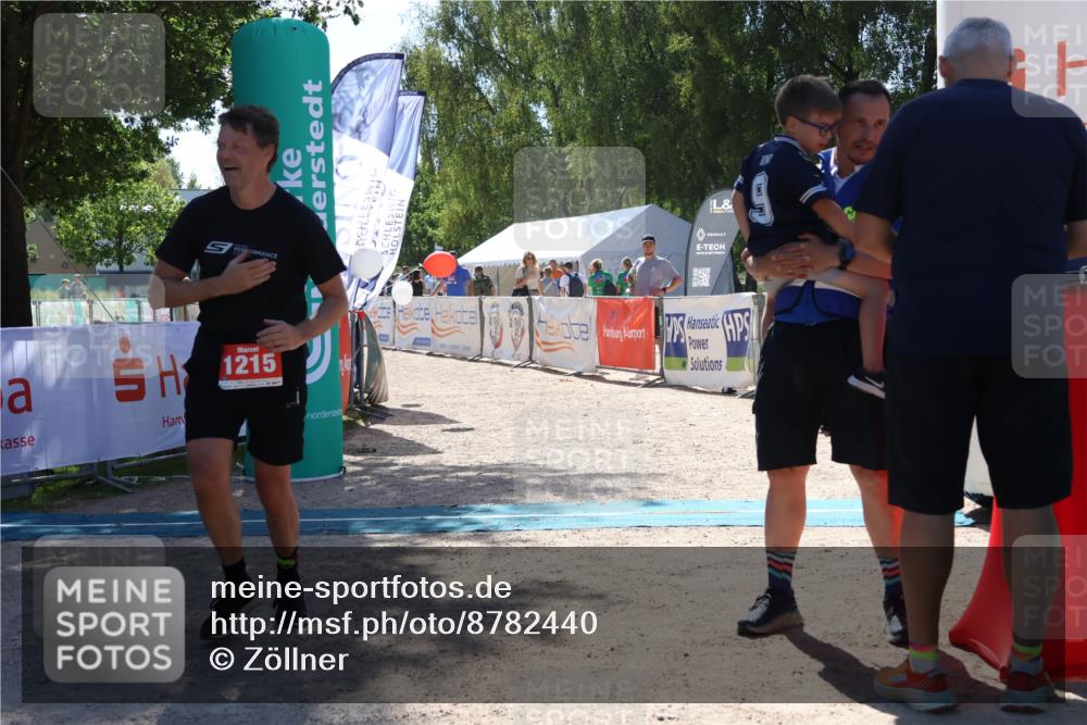 07.09.2025 - 19. Norderstedt Triathlon Zöllner http://msf.ph/oto/8782440 07.09.2025 14:16:00 Ziel 1215 meine-sportfotos.de