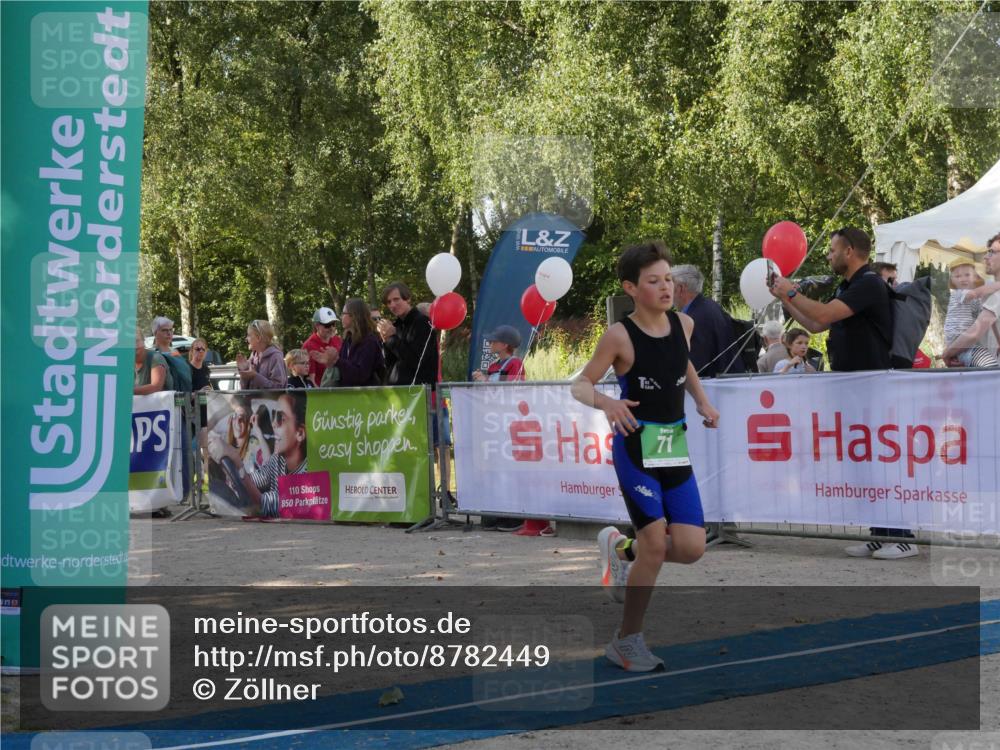 07.09.2025 - 19. Norderstedt Triathlon Zöllner http://msf.ph/oto/8782449 07.09.2025 11:04:20 Ziel 71, 92 meine-sportfotos.de