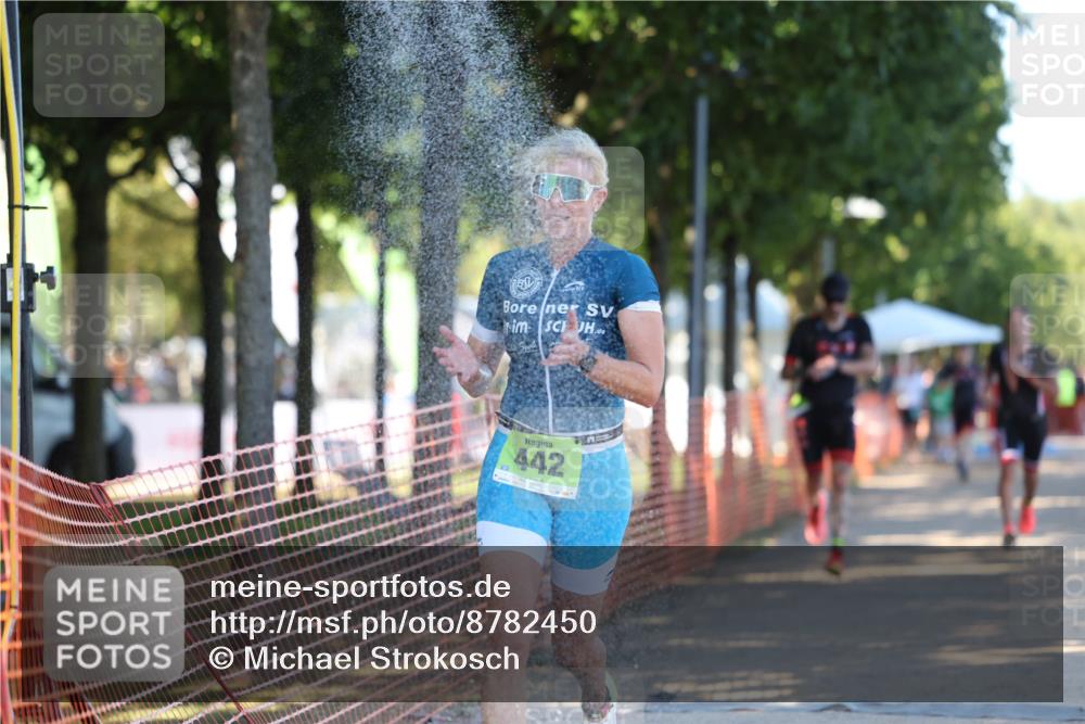 07.09.2025 - 19. Norderstedt Triathlon Michael Strokosch http://msf.ph/oto/8782450 07.09.2025 16:09:55 Laufen 442, 525, 546 meine-sportfotos.de