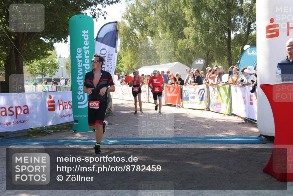 07.09.2025 - 19. Norderstedt Triathlon Zöllner http://msf.ph/oto/8782459 07.09.2025 13:00:28 Ziel 146, 830, 1370 meine-sportfotos.de