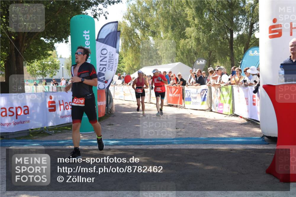 07.09.2025 - 19. Norderstedt Triathlon Zöllner http://msf.ph/oto/8782462 07.09.2025 13:00:28 Ziel 146, 830, 1370 meine-sportfotos.de