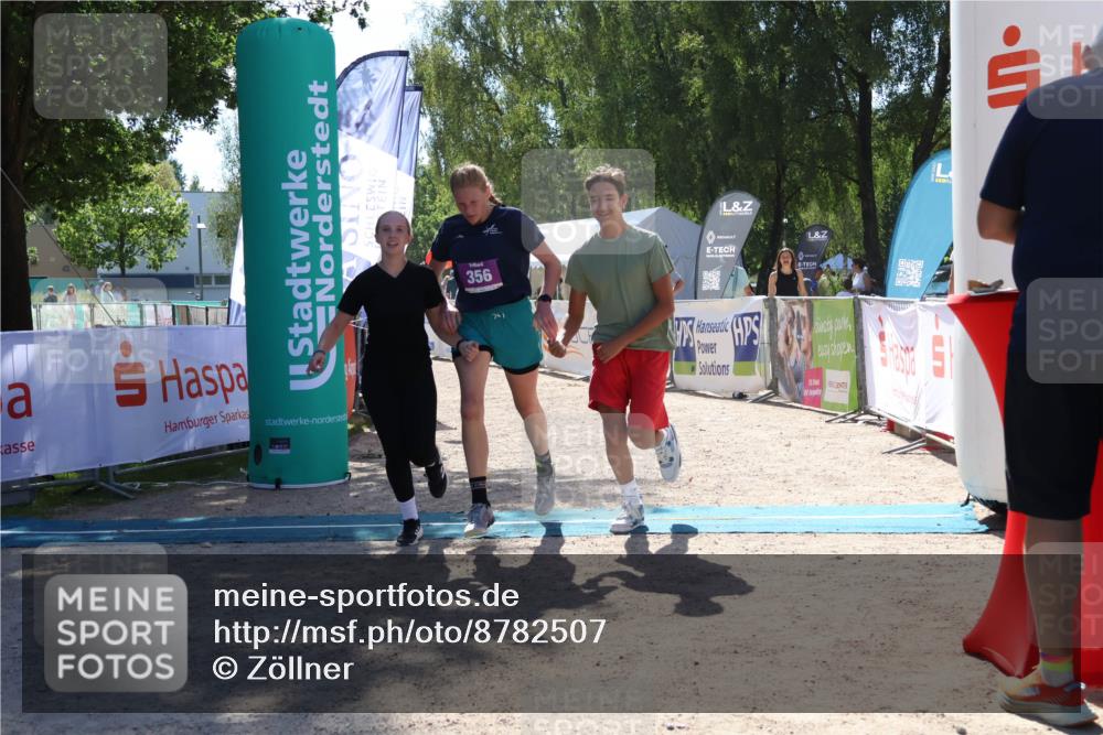 07.09.2025 - 19. Norderstedt Triathlon Zöllner http://msf.ph/oto/8782507 07.09.2025 14:16:13 Ziel 356 meine-sportfotos.de