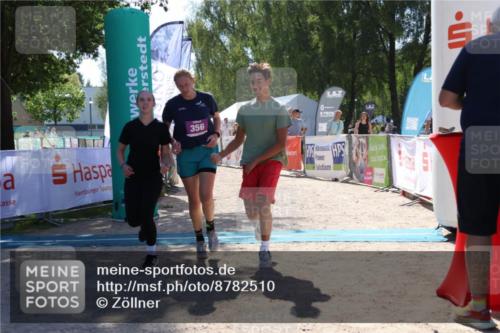07.09.2025 - 19. Norderstedt Triathlon Zöllner http://msf.ph/oto/8782510 07.09.2025 14:16:14 Ziel 356 meine-sportfotos.de