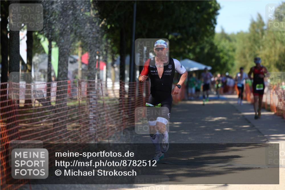 07.09.2025 - 19. Norderstedt Triathlon Michael Strokosch http://msf.ph/oto/8782512 07.09.2025 15:14:14 Laufen 361, 976 meine-sportfotos.de