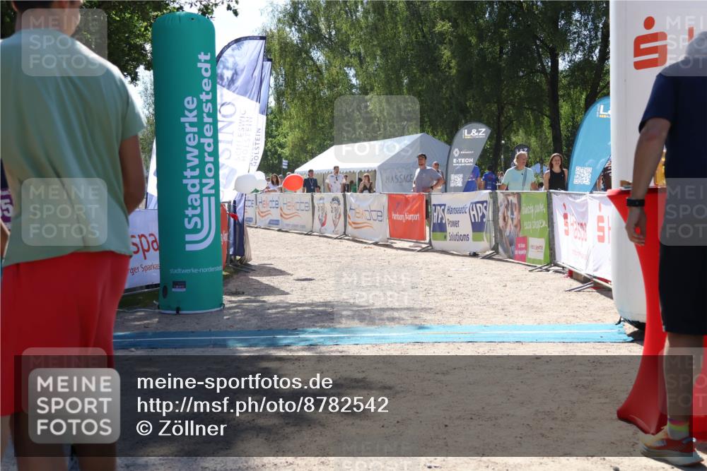07.09.2025 - 19. Norderstedt Triathlon Zöllner http://msf.ph/oto/8782542 07.09.2025 14:16:15 Ziel 356 meine-sportfotos.de