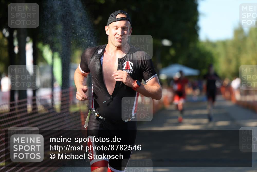 07.09.2025 - 19. Norderstedt Triathlon Michael Strokosch http://msf.ph/oto/8782546 07.09.2025 16:10:00 Laufen 521, 525, 546 meine-sportfotos.de