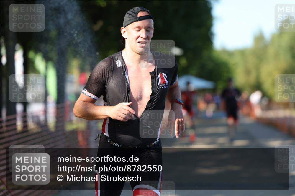 07.09.2025 - 19. Norderstedt Triathlon Michael Strokosch http://msf.ph/oto/8782550 07.09.2025 16:10:00 Laufen 521, 525, 546 meine-sportfotos.de