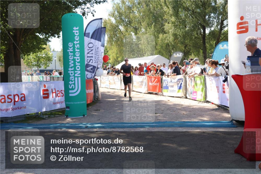 07.09.2025 - 19. Norderstedt Triathlon Zöllner http://msf.ph/oto/8782568 07.09.2025 13:00:59 Ziel 728 meine-sportfotos.de