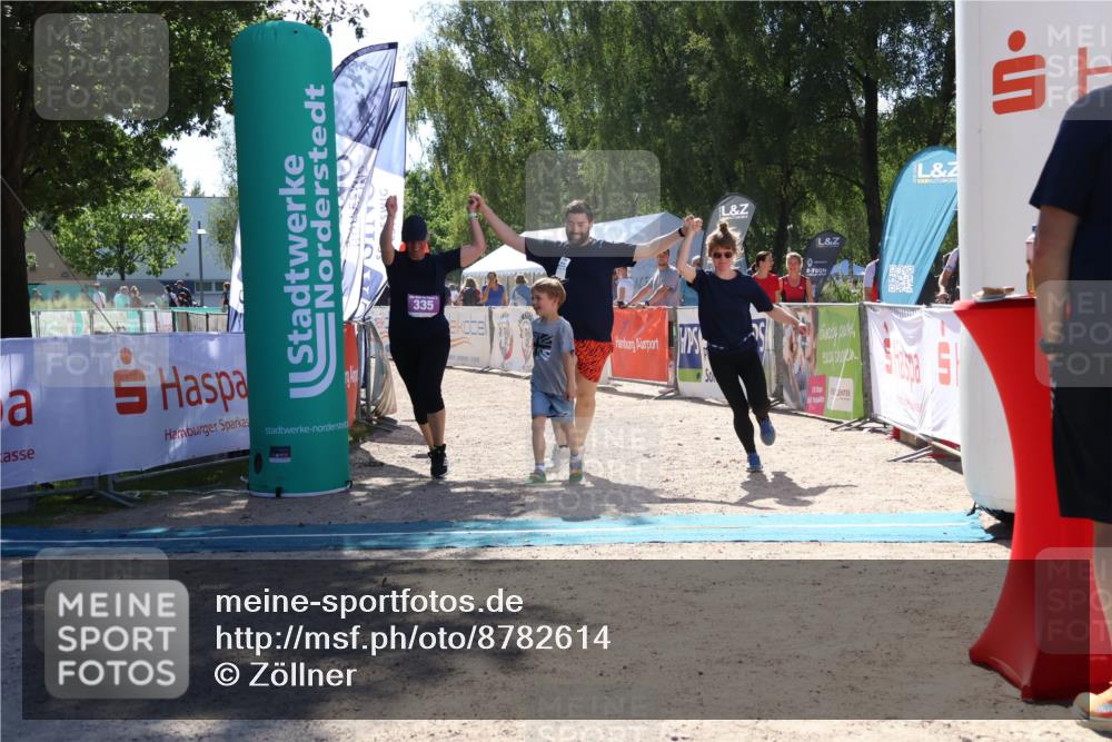 07.09.2025 - 19. Norderstedt Triathlon Zöllner http://msf.ph/oto/8782614 07.09.2025 14:18:32 Ziel 335 meine-sportfotos.de