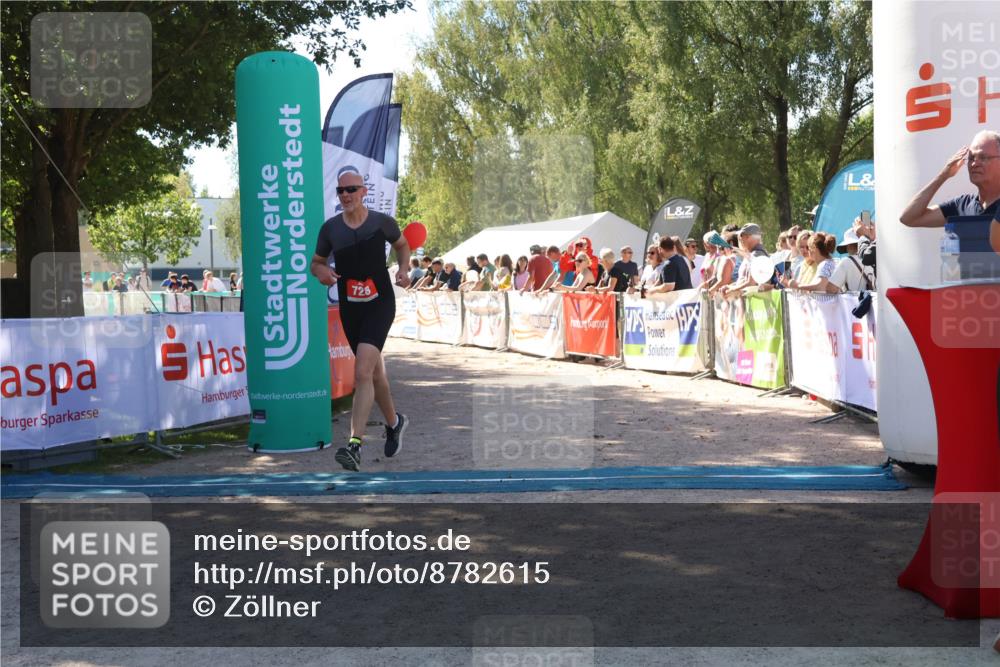 07.09.2025 - 19. Norderstedt Triathlon Zöllner http://msf.ph/oto/8782615 07.09.2025 13:01:02 Ziel 728 meine-sportfotos.de