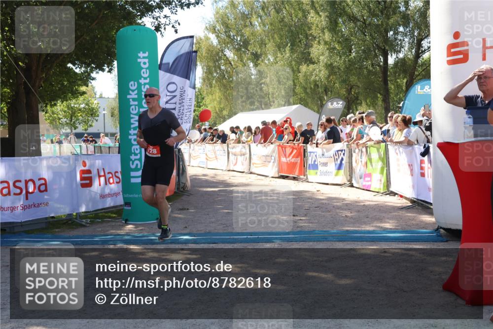 07.09.2025 - 19. Norderstedt Triathlon Zöllner http://msf.ph/oto/8782618 07.09.2025 13:01:02 Ziel 728 meine-sportfotos.de