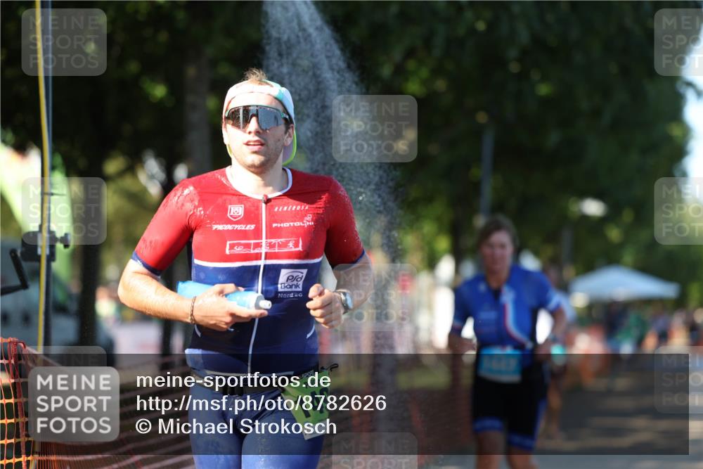 07.09.2025 - 19. Norderstedt Triathlon Michael Strokosch http://msf.ph/oto/8782626 07.09.2025 16:10:22 Laufen 1447, 1537 meine-sportfotos.de