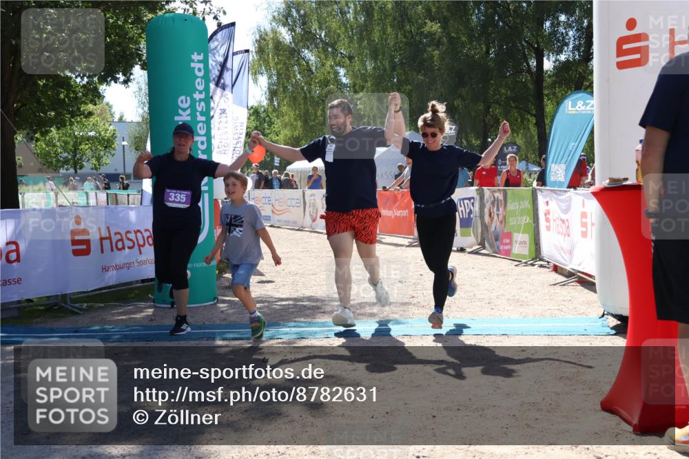 07.09.2025 - 19. Norderstedt Triathlon Zöllner http://msf.ph/oto/8782631 07.09.2025 14:18:33 Ziel 335 meine-sportfotos.de