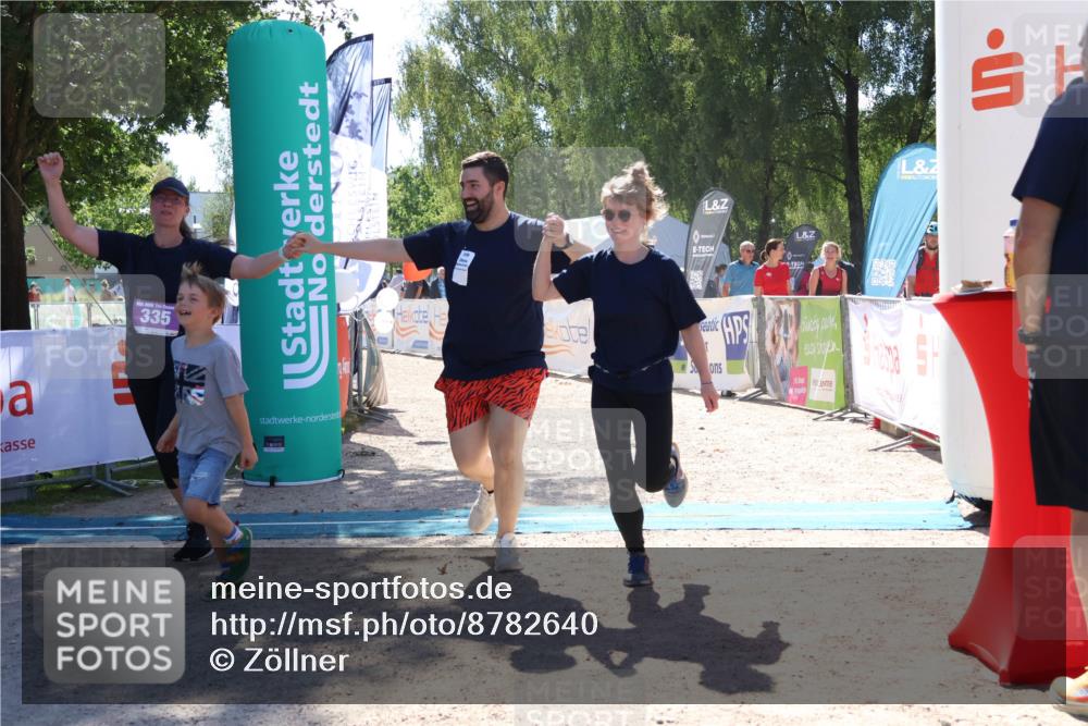 07.09.2025 - 19. Norderstedt Triathlon Zöllner http://msf.ph/oto/8782640 07.09.2025 14:18:34 Ziel 335 meine-sportfotos.de