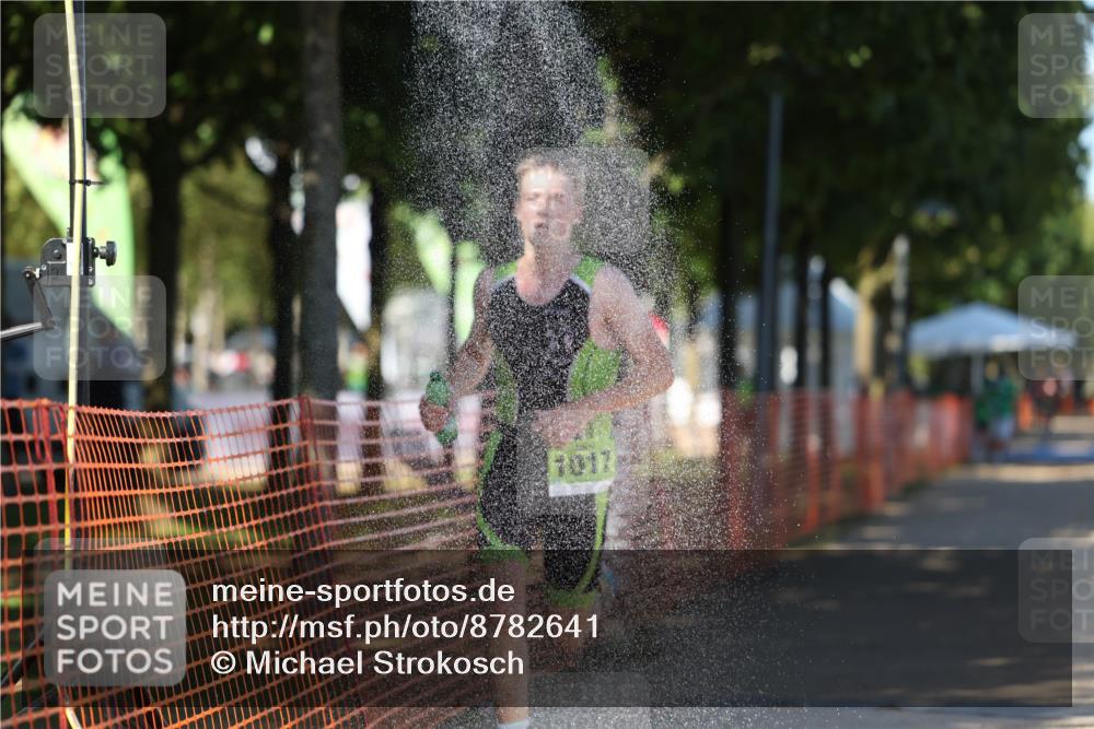 07.09.2025 - 19. Norderstedt Triathlon Michael Strokosch http://msf.ph/oto/8782641 07.09.2025 15:14:31 Laufen 1017, 1040 meine-sportfotos.de