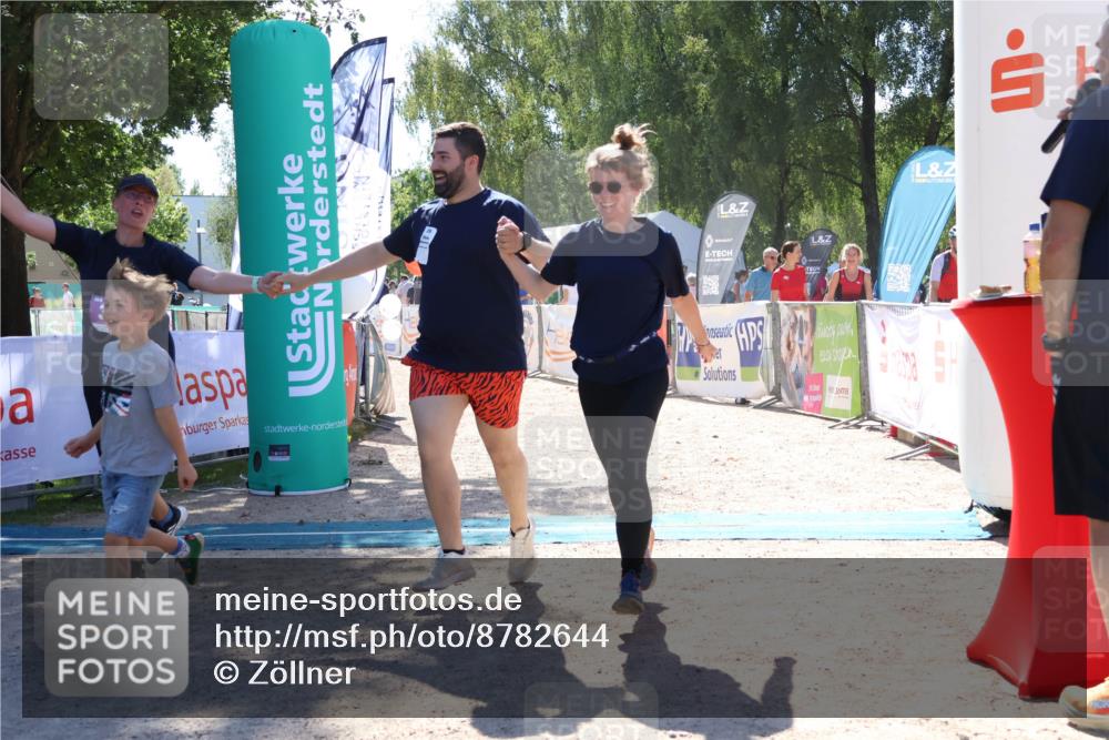 07.09.2025 - 19. Norderstedt Triathlon Zöllner http://msf.ph/oto/8782644 07.09.2025 14:18:34 Ziel 335 meine-sportfotos.de