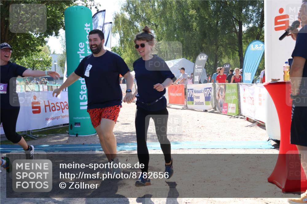 07.09.2025 - 19. Norderstedt Triathlon Zöllner http://msf.ph/oto/8782656 07.09.2025 14:18:34 Ziel 335 meine-sportfotos.de