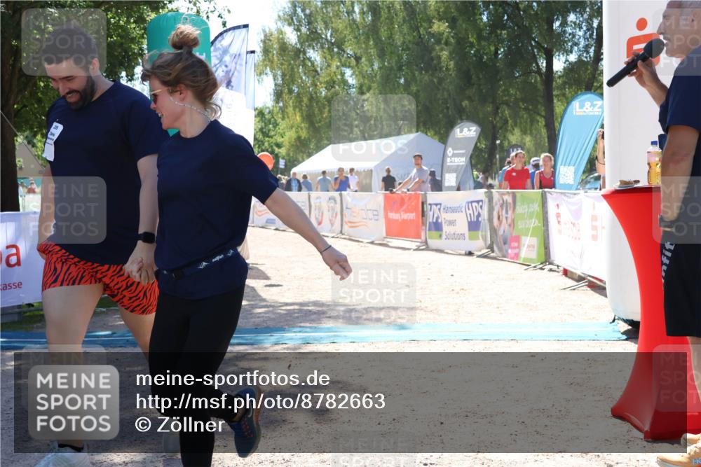 07.09.2025 - 19. Norderstedt Triathlon Zöllner http://msf.ph/oto/8782663 07.09.2025 14:18:35 Ziel 335 meine-sportfotos.de