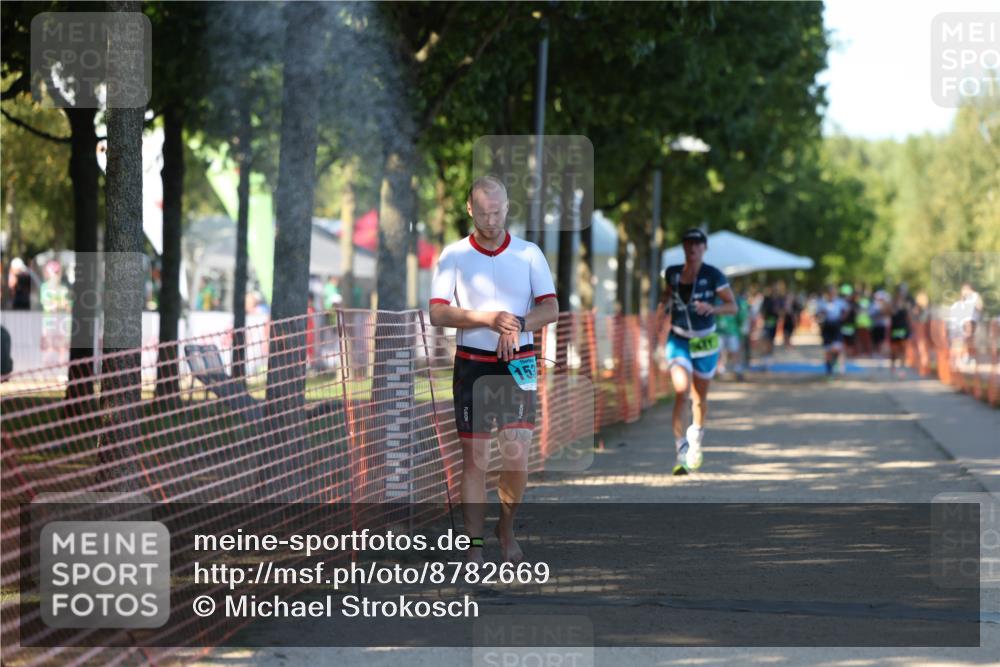 07.09.2025 - 19. Norderstedt Triathlon Michael Strokosch http://msf.ph/oto/8782669 07.09.2025 16:10:28 Laufen 1537 meine-sportfotos.de