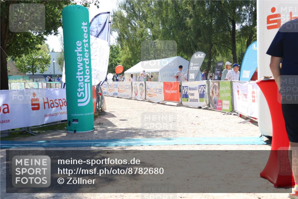 07.09.2025 - 19. Norderstedt Triathlon Zöllner http://msf.ph/oto/8782680 07.09.2025 14:19:37 Ziel  meine-sportfotos.de