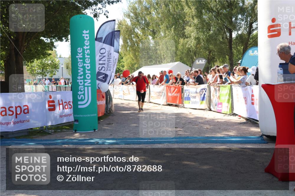 07.09.2025 - 19. Norderstedt Triathlon Zöllner http://msf.ph/oto/8782688 07.09.2025 13:01:27 Ziel 727 meine-sportfotos.de