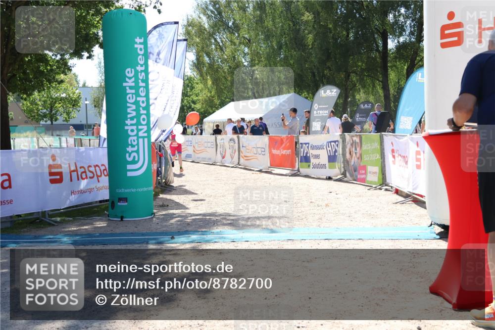 07.09.2025 - 19. Norderstedt Triathlon Zöllner http://msf.ph/oto/8782700 07.09.2025 14:21:24 Ziel 242 meine-sportfotos.de