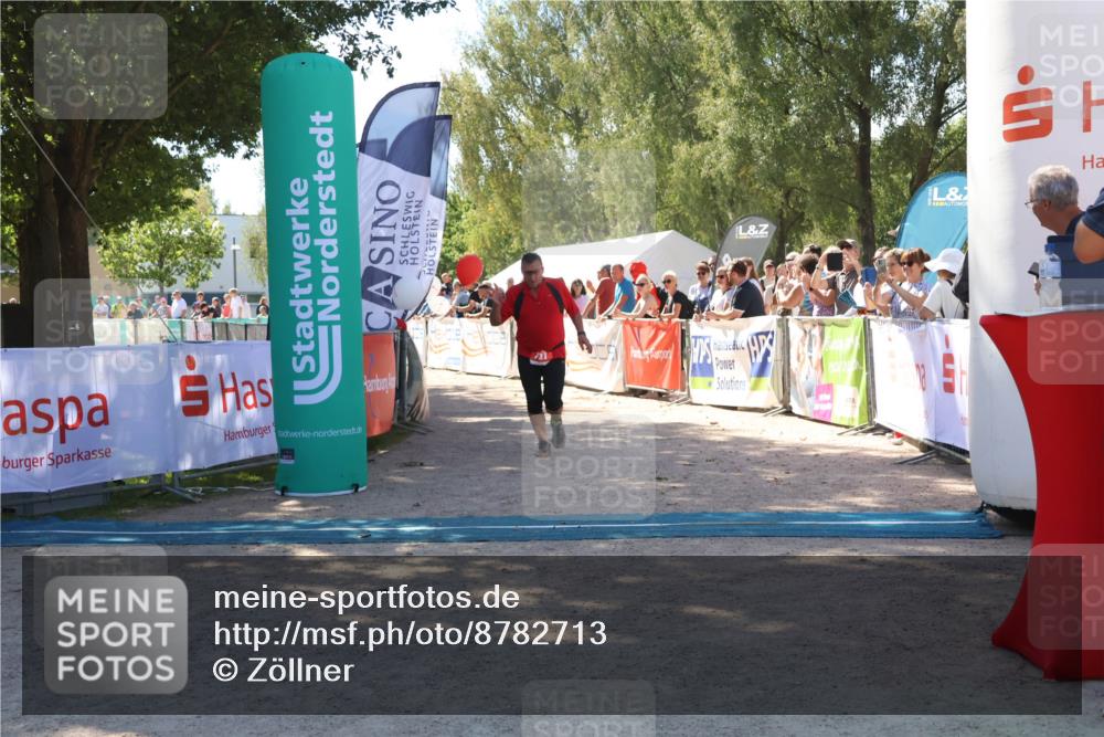 07.09.2025 - 19. Norderstedt Triathlon Zöllner http://msf.ph/oto/8782713 07.09.2025 13:01:28 Ziel 727 meine-sportfotos.de