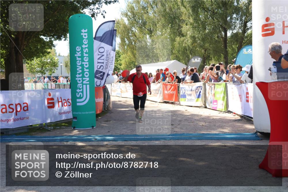 07.09.2025 - 19. Norderstedt Triathlon Zöllner http://msf.ph/oto/8782718 07.09.2025 13:01:29 Ziel 727 meine-sportfotos.de