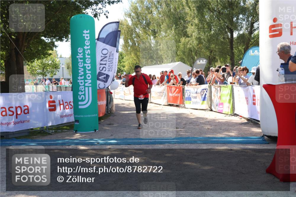 07.09.2025 - 19. Norderstedt Triathlon Zöllner http://msf.ph/oto/8782722 07.09.2025 13:01:29 Ziel 727 meine-sportfotos.de
