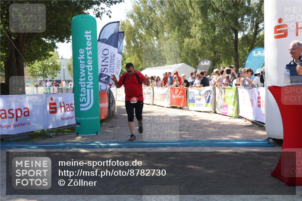 07.09.2025 - 19. Norderstedt Triathlon Zöllner http://msf.ph/oto/8782730 07.09.2025 13:01:30 Ziel 727 meine-sportfotos.de