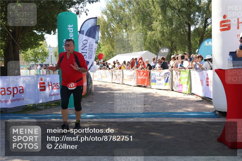 07.09.2025 - 19. Norderstedt Triathlon Zöllner http://msf.ph/oto/8782751 07.09.2025 13:01:31 Ziel 727 meine-sportfotos.de