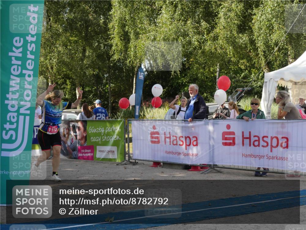 07.09.2025 - 19. Norderstedt Triathlon Zöllner http://msf.ph/oto/8782792 07.09.2025 11:11:28 Ziel 1112 meine-sportfotos.de