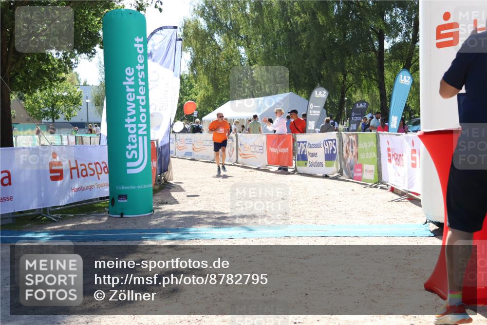 07.09.2025 - 19. Norderstedt Triathlon Zöllner http://msf.ph/oto/8782795 07.09.2025 14:26:14 Ziel 1304 meine-sportfotos.de