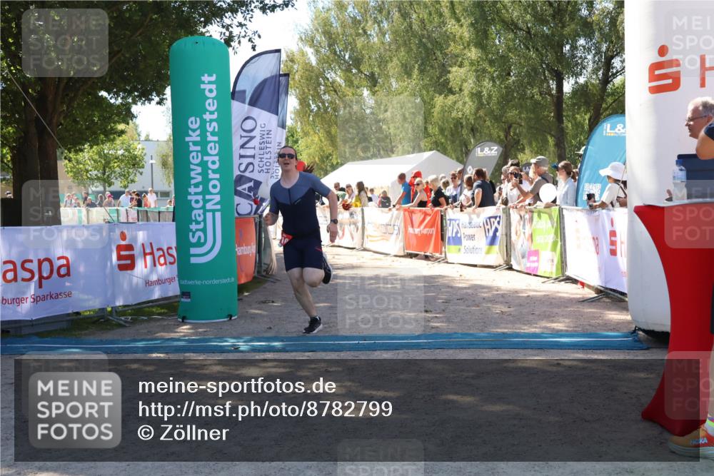 07.09.2025 - 19. Norderstedt Triathlon Zöllner http://msf.ph/oto/8782799 07.09.2025 13:02:00 Ziel 210 meine-sportfotos.de