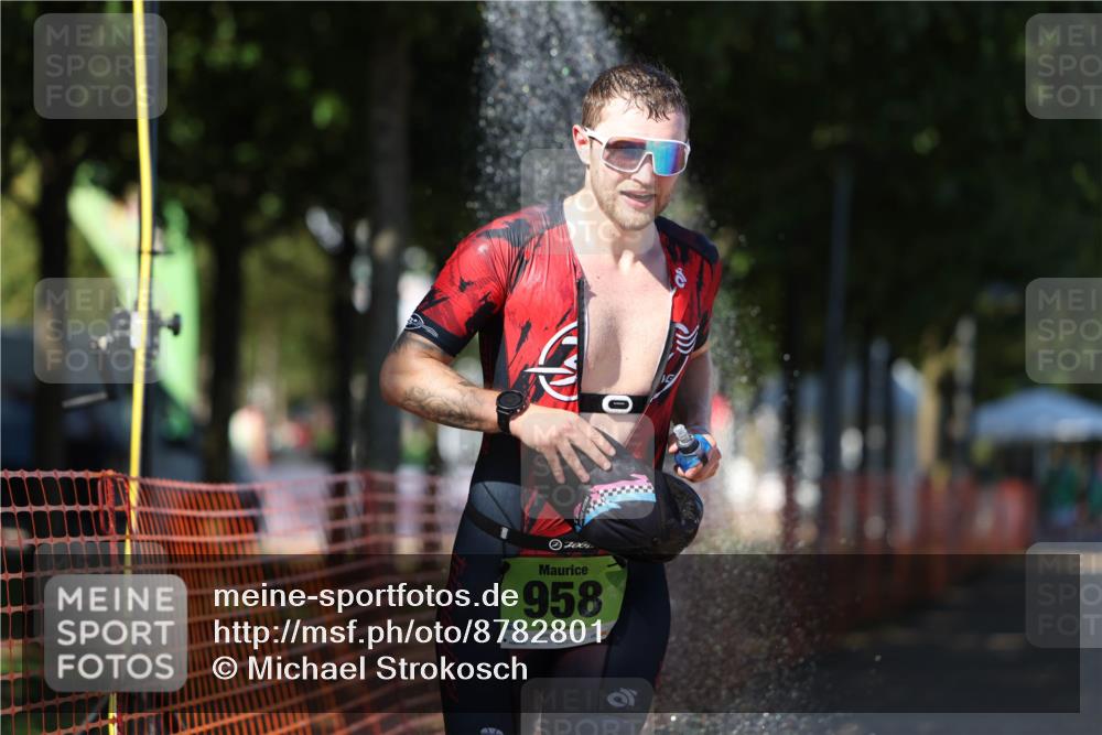 07.09.2025 - 19. Norderstedt Triathlon Michael Strokosch http://msf.ph/oto/8782801 07.09.2025 15:14:58 Laufen 958 meine-sportfotos.de