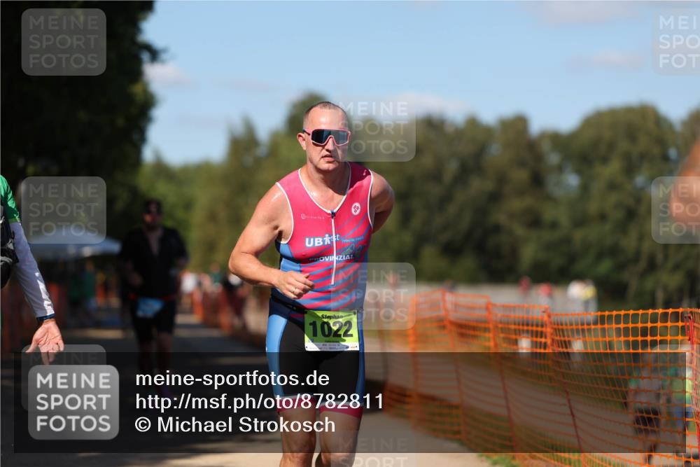 07.09.2025 - 19. Norderstedt Triathlon Michael Strokosch http://msf.ph/oto/8782811 07.09.2025 15:15:26 Laufen 981, 1022, 1459 meine-sportfotos.de