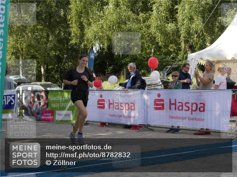 07.09.2025 - 19. Norderstedt Triathlon Zöllner http://msf.ph/oto/8782832 07.09.2025 11:12:07 Ziel 666 meine-sportfotos.de