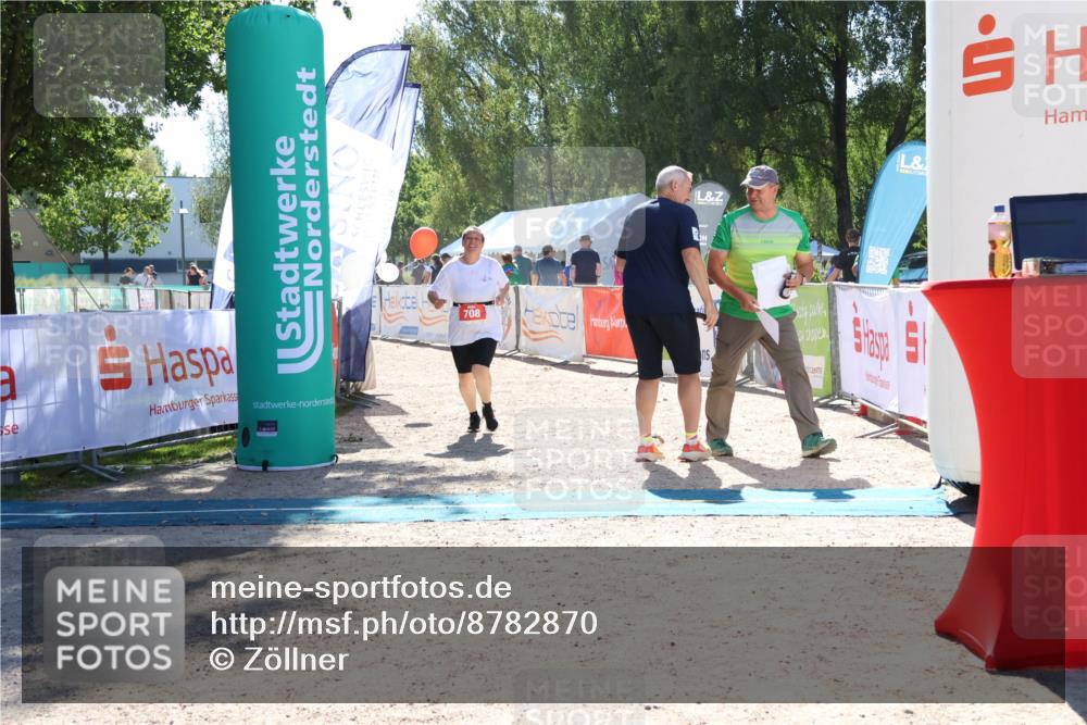 07.09.2025 - 19. Norderstedt Triathlon Zöllner http://msf.ph/oto/8782870 07.09.2025 14:36:04 Ziel 708 meine-sportfotos.de