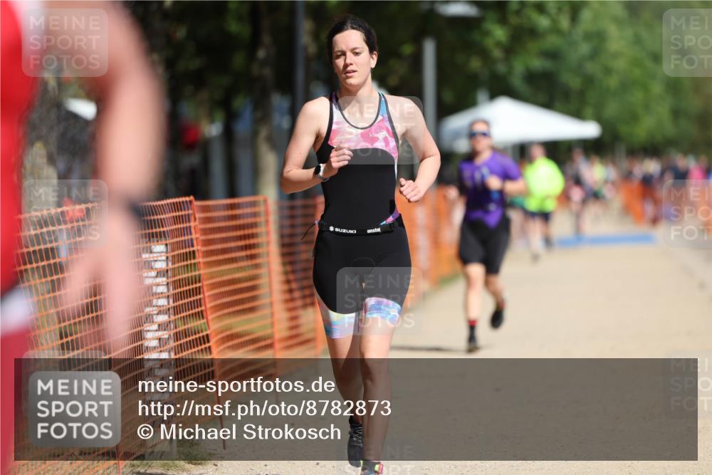 07.09.2025 - 19. Norderstedt Triathlon Michael Strokosch http://msf.ph/oto/8782873 07.09.2025 12:14:07 Laufen 704, 1246, 1334 meine-sportfotos.de