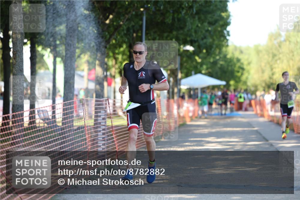 07.09.2025 - 19. Norderstedt Triathlon Michael Strokosch http://msf.ph/oto/8782882 07.09.2025 16:10:59 Laufen 547, 548 meine-sportfotos.de