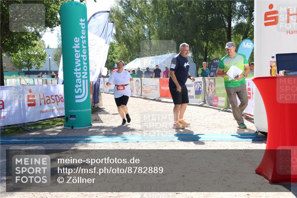 07.09.2025 - 19. Norderstedt Triathlon Zöllner http://msf.ph/oto/8782889 07.09.2025 14:36:04 Ziel 708 meine-sportfotos.de