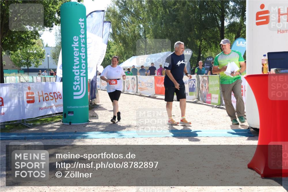 07.09.2025 - 19. Norderstedt Triathlon Zöllner http://msf.ph/oto/8782897 07.09.2025 14:36:05 Ziel 708 meine-sportfotos.de