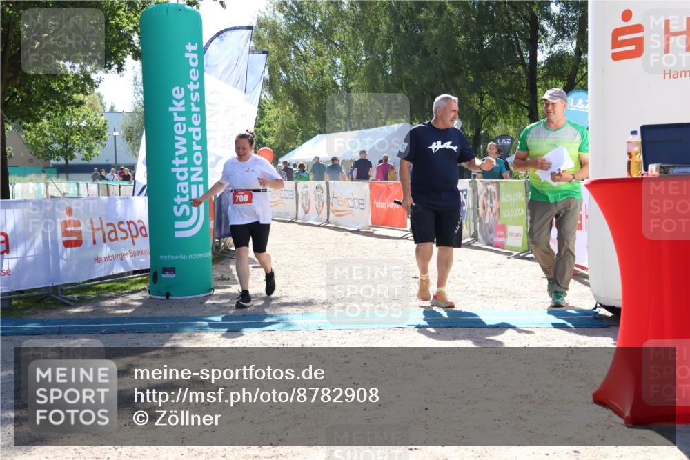 07.09.2025 - 19. Norderstedt Triathlon Zöllner http://msf.ph/oto/8782908 07.09.2025 14:36:05 Ziel 708 meine-sportfotos.de