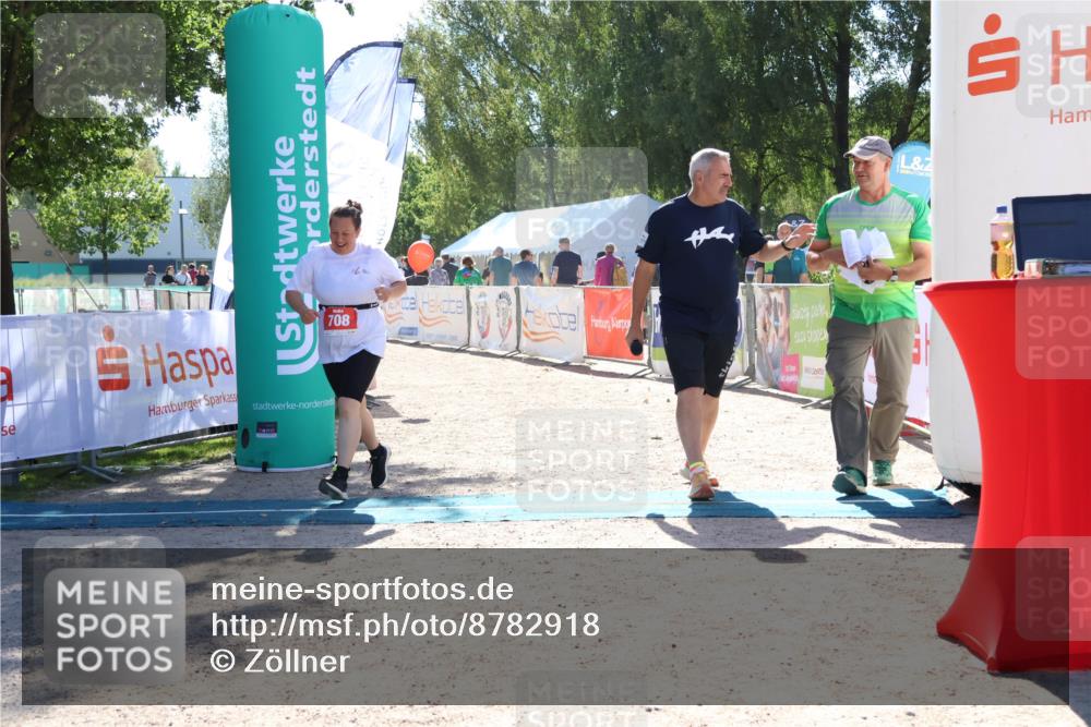 07.09.2025 - 19. Norderstedt Triathlon Zöllner http://msf.ph/oto/8782918 07.09.2025 14:36:05 Ziel 708 meine-sportfotos.de