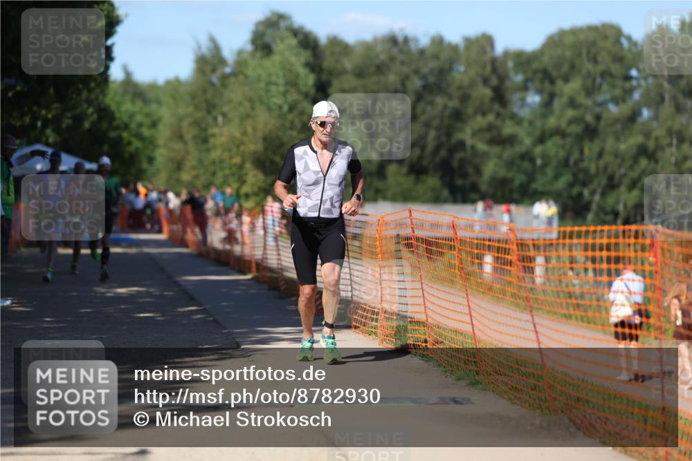 07.09.2025 - 19. Norderstedt Triathlon Michael Strokosch http://msf.ph/oto/8782930 07.09.2025 15:15:52 Laufen 964 meine-sportfotos.de