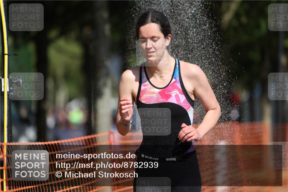 07.09.2025 - 19. Norderstedt Triathlon Michael Strokosch http://msf.ph/oto/8782939 07.09.2025 12:14:09 Laufen 704, 1246, 1334 meine-sportfotos.de
