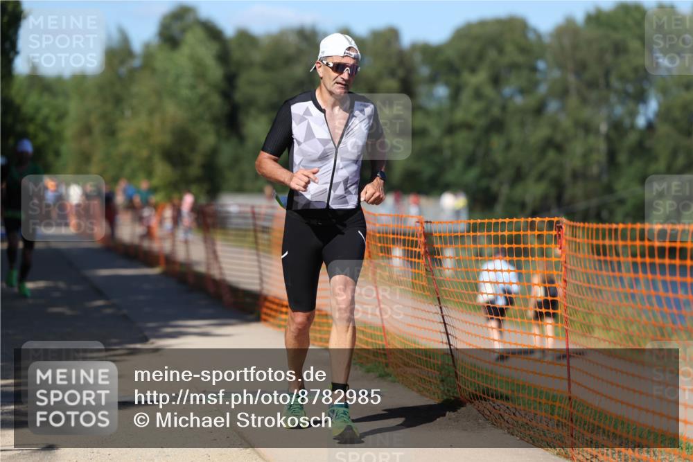 07.09.2025 - 19. Norderstedt Triathlon Michael Strokosch http://msf.ph/oto/8782985 07.09.2025 15:15:53 Laufen 964 meine-sportfotos.de