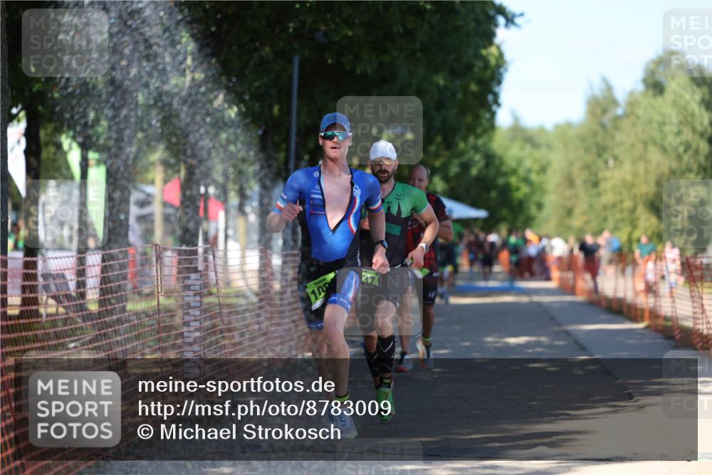 07.09.2025 - 19. Norderstedt Triathlon Michael Strokosch http://msf.ph/oto/8783009 07.09.2025 15:15:56 Laufen 964 meine-sportfotos.de